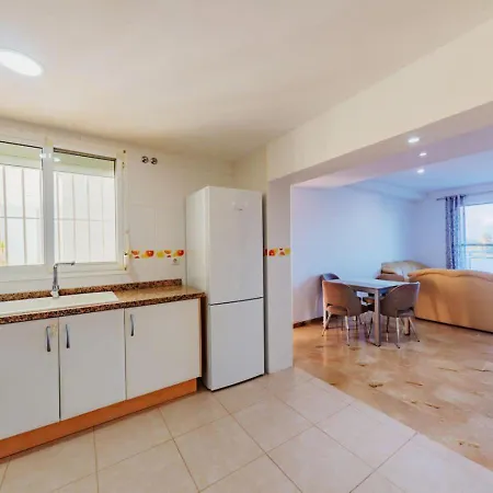Vistas Despejadas A Pasos De La Playa, Piscina, 3bed Dénia