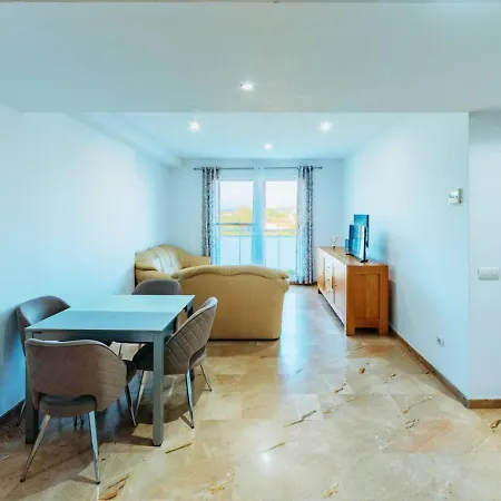 Apartment Vistas Despejadas A Pasos De La Playa, Piscina, 3bed Denia