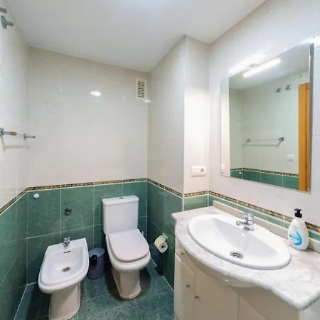 Vistas Despejadas A Pasos De La Playa, Piscina, 3bed * Denia